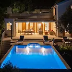 Favola 360 Photos-virtual Tour On Demand Villa Omis