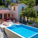 Favola 360 Photos-virtual Tour On Demand * Omis